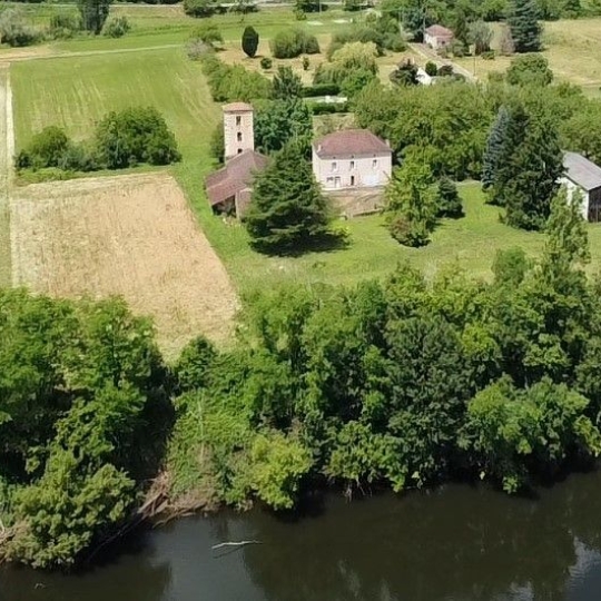  Annonces PRAYSSAC : Domaines / Propriétés | PUY-L'EVEQUE (46700) | 160 m2 | 262 000 € 