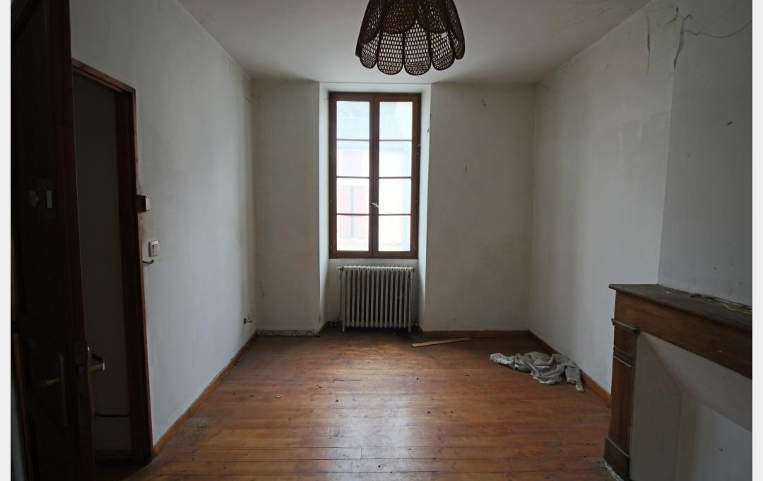 Annonces PRAYSSAC : House | PUY-L'EVEQUE (46700) | 187 m2 | 75 600 € 