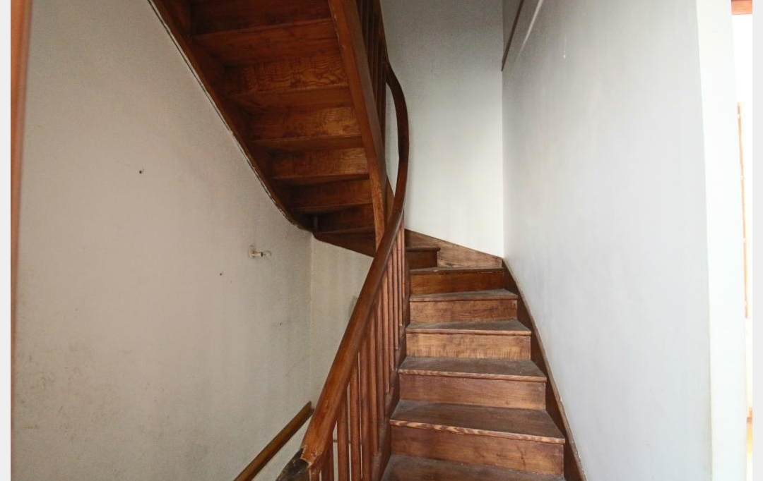 Annonces PRAYSSAC : House | PUY-L'EVEQUE (46700) | 187 m2 | 75 600 € 