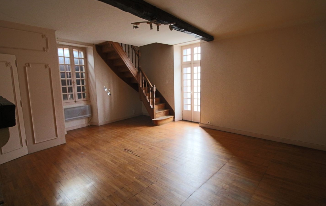 Annonces PRAYSSAC : House | PUY-L'EVEQUE (46700) | 260 m2 | 116 600 € 