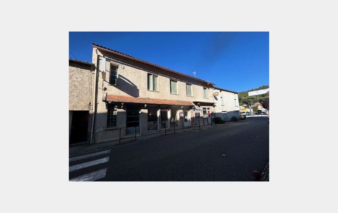 Annonces PRAYSSAC : Office | DOUELLE (46140) | 198 m2 | 175 000 € 