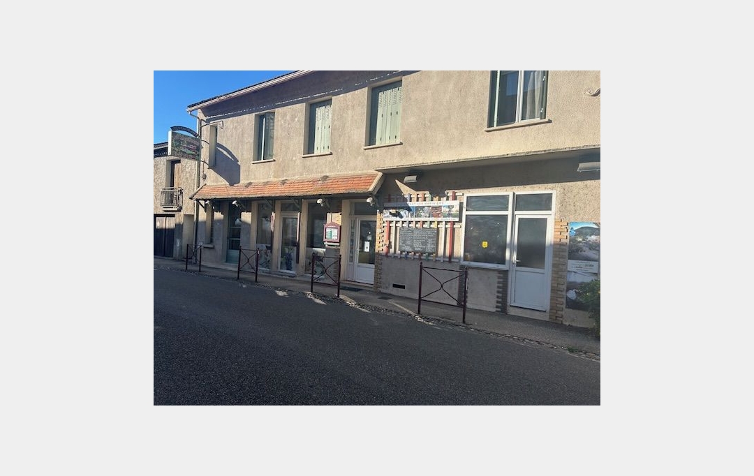 Annonces PRAYSSAC : Local / Bureau | DOUELLE (46140) | 198 m2 | 175 000 € 